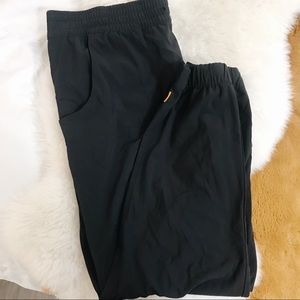 Lucy Joggers in black